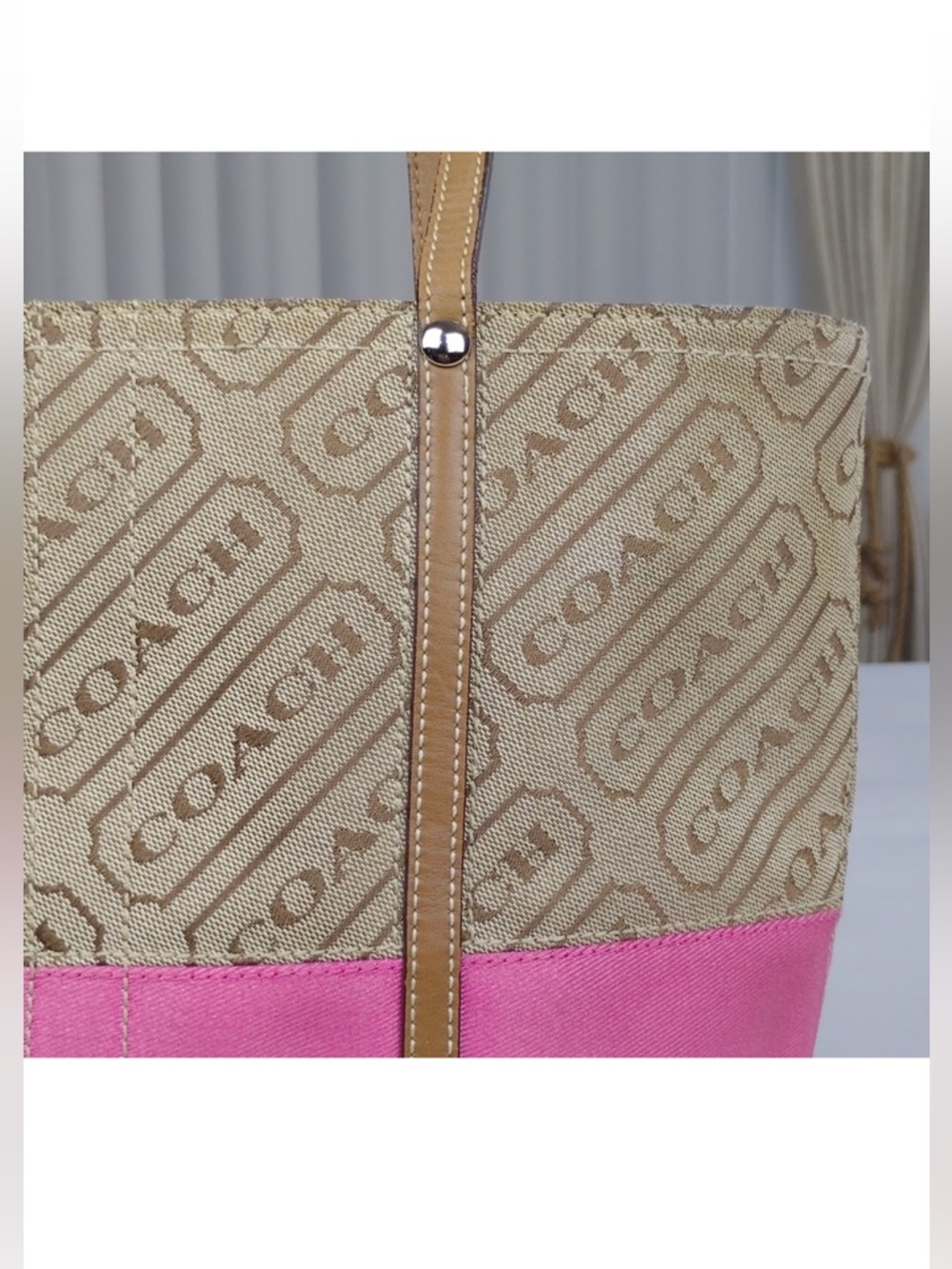 Coach Signature Logo Canvas Tote
Handbag. - Picture 8 of 16